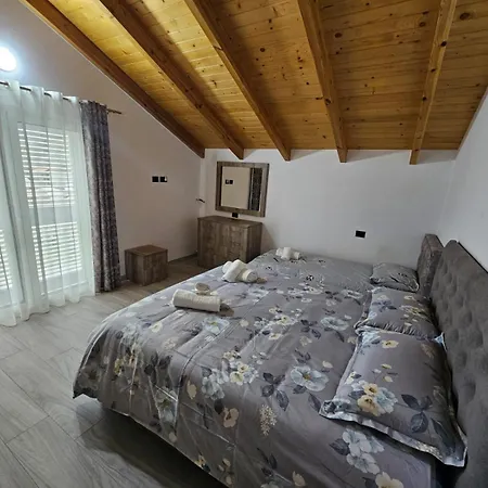 Elbasan Ferienhaus